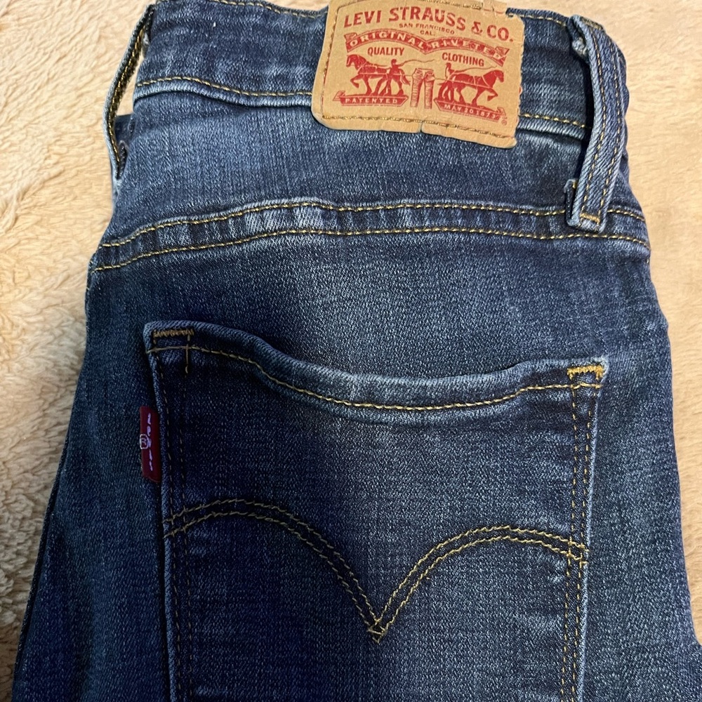 Levis jeans